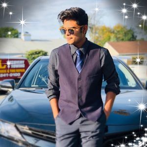 Meet your Posher, Mujeeb